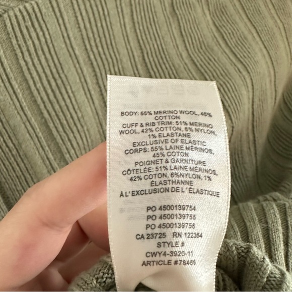 Aritzia Wilfred New Front Plunge Cardigan XXS Silver Sage Green - Picture 6 of 6